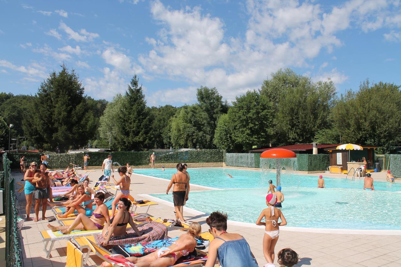 Camping Montorfano Экстерьер фото
