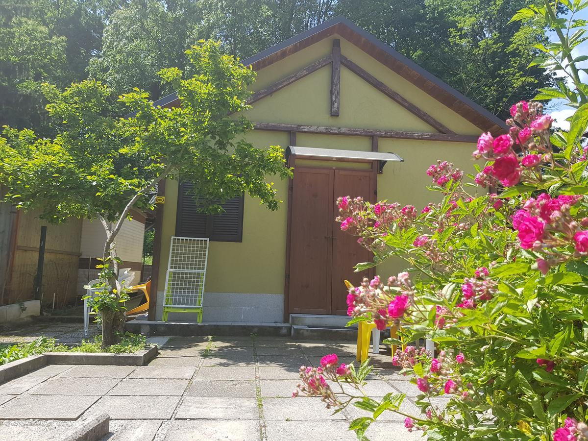 Camping Montorfano Экстерьер фото
